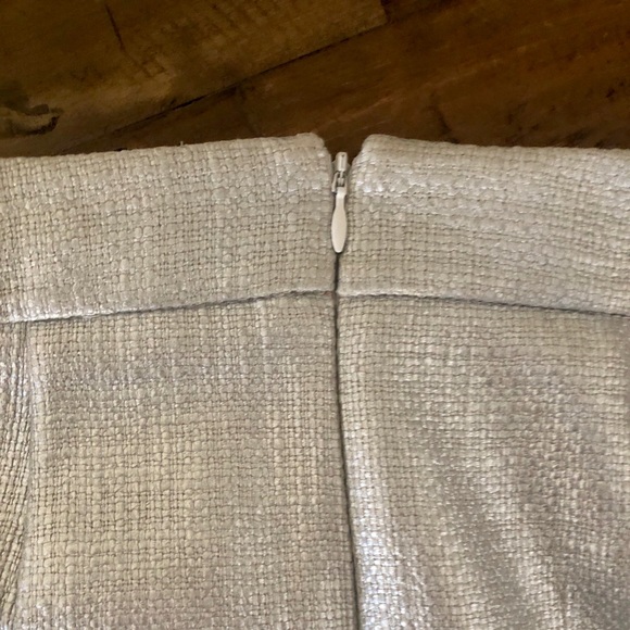 BNWT WHBM Metallic Silver Skirt Size 6p - Picture 11 of 13